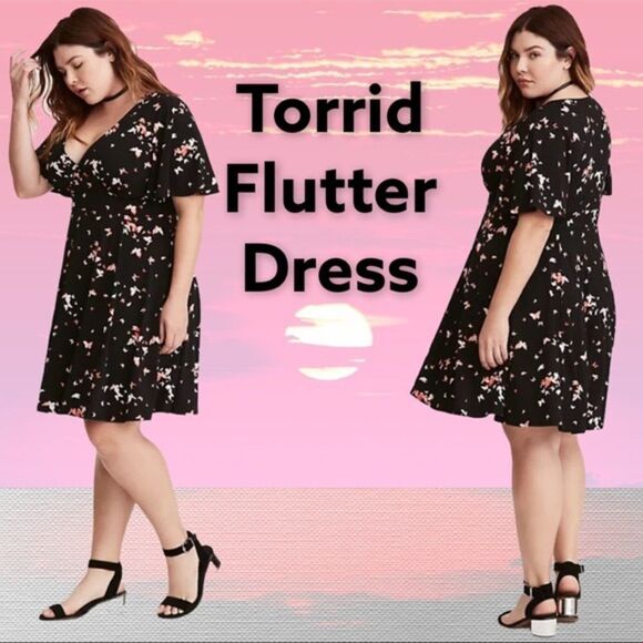✨HP✨BUTTERFLY PRINT V-NECK FLUTTER SLEEVE DRESS✨ - Picture 1 of 8